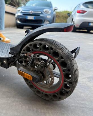 Monopattino Vivo Bike 2023 + ruote traforate 2024
