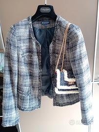Deliziosa Giacchina modello stile Chanel bouclé 