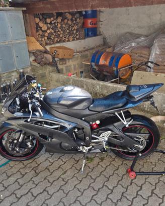 Yamaha r6 2008.