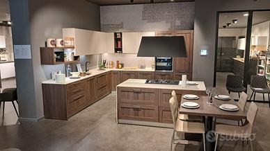 Nuova cucina Stosa City con isola centrale/tavolo