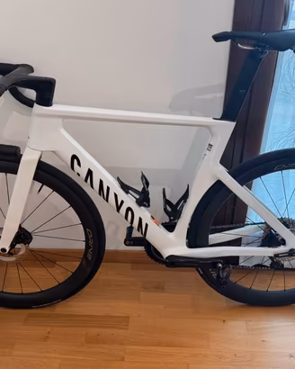 Canyon Aeroad CF SLX 7 Di2 2025