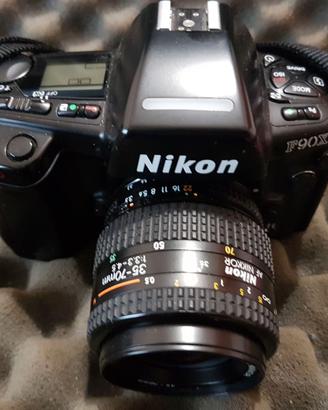 Macchina Fotografica "Analogica" 35 mm Nikon F90X