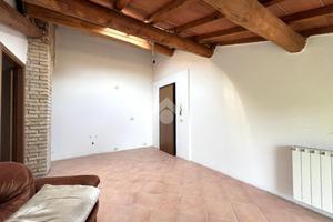 2 LOCALI A CASALMORO