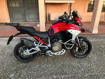 Ducati Multistrada V4S Performance