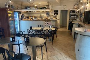 Attività Bar con Plateatico con tavoli a Fidenza