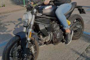 DUCATI MONSTER 797