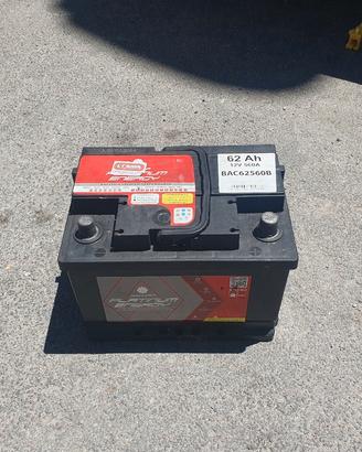 Batteria auto 62Ah 12V 560A - usata 50 giorni