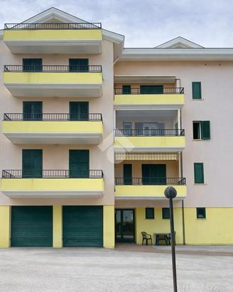 3 LOCALI A GIULIANOVA