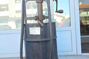 Distributore olio officina anni 50 Lubester