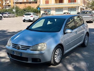 Volkswagen Golf V