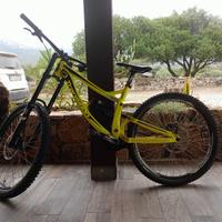 bici da Downhill TR500