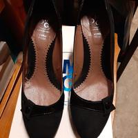 scarpe eleganti nere in fernice e scamosciate