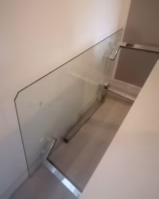 Tavolo in vetro