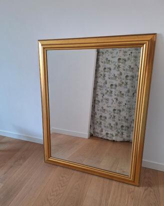 Grande specchio con corniche in legno dorato