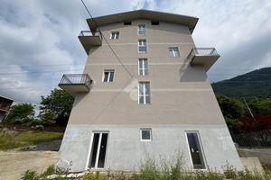 3 LOCALI A SOVERE