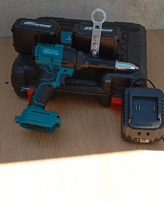 rivettatrice doppia batteria caricabatteria 
