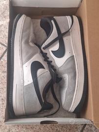 Air Force 1 LV8, EU 42 Light Blue.