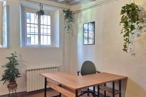 Desk Space in Santo Spirito
