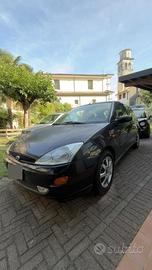 Ford Focus 1.6 Benzina-Anno 2000 Aria condizionata