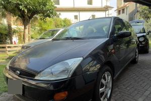 Ford Focus 1.6 Benzina-Anno 2000 Aria condizionata