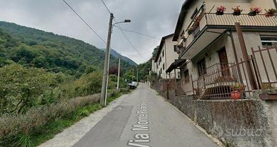 Bilocale a Caslino D'Erba balcone e posto auto