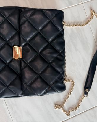 Borsa H&M trapuntata nera con catena