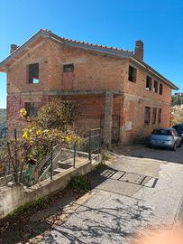 Tonara,  grezzo  indipendente di 4 piani