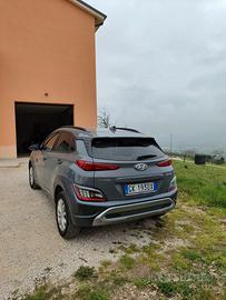 Hyundai KONA ibrida nuovissima 