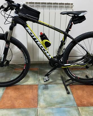 Mountainbike Bottecchia in carbonio