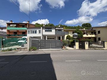 Casa schiera via roma