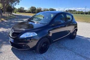 Lancia Ypsilon 1.2 69 CV 5 porte GPL Ecochic Monog
