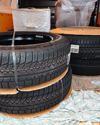 Cerchi in lega 18" + Gomme Continental 215/60