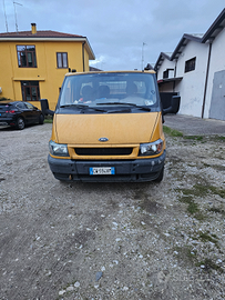 Camioncino ford transit con ribaltabile