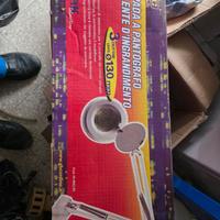 Lampada a pantografo con lente d’ingrandimento