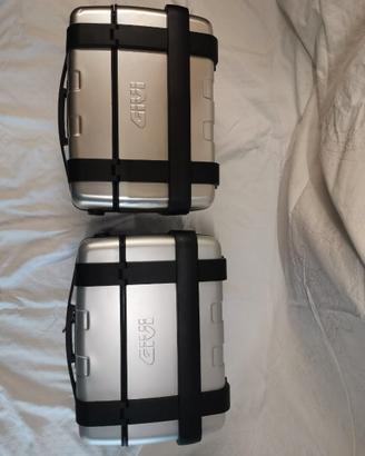 Coppia valigie Givi TRK46PACK2 Trekker 46 lt