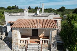 VILLA SINGOLA A POLIGNANO A MARE