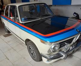 BMW 2002 E10, motore con cammes 300°