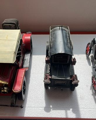 Tris Modellini Auto d'Epoca in Metallo Vintage