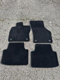 Set tappetini passat b8 2012-2022