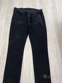 Set di abbigliamento Carhartt,levi’s e Refrigiwear