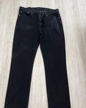 Set di abbigliamento Carhartt,levi’s e Refrigiwear