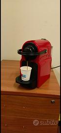 Macchina caffè Nespresso Inissia Rossa 