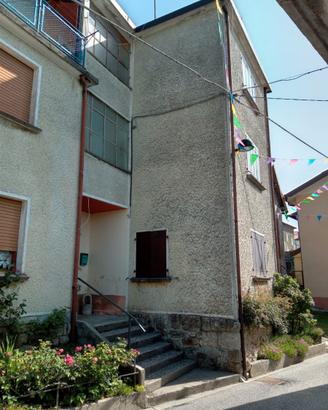 Casa bifamiliare in montagna