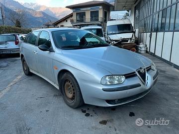 Ricambi Alfa Romeo 156 station wagon 2001 grigia