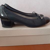 Scarpa blu decollete’ misura 39 Vares Linea comoda