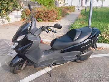Suzuki Burgman UH 150