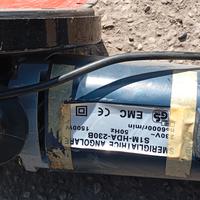 smerigliatrice angolare