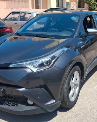 Toyota C-HR 1.8 Hybrid E-CVT Active