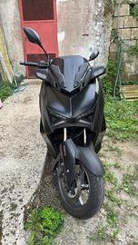 Yamaha XMax 300 - Tech Max