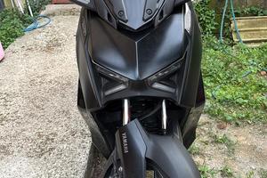 Yamaha XMax 300 - Tech Max